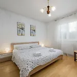 With 4 Bedrooms *